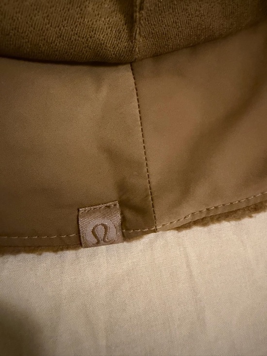 Lululemon Textured Teddy Fleece Bucket Hat in Camel Size L/XL NWT Sherpa main image 4